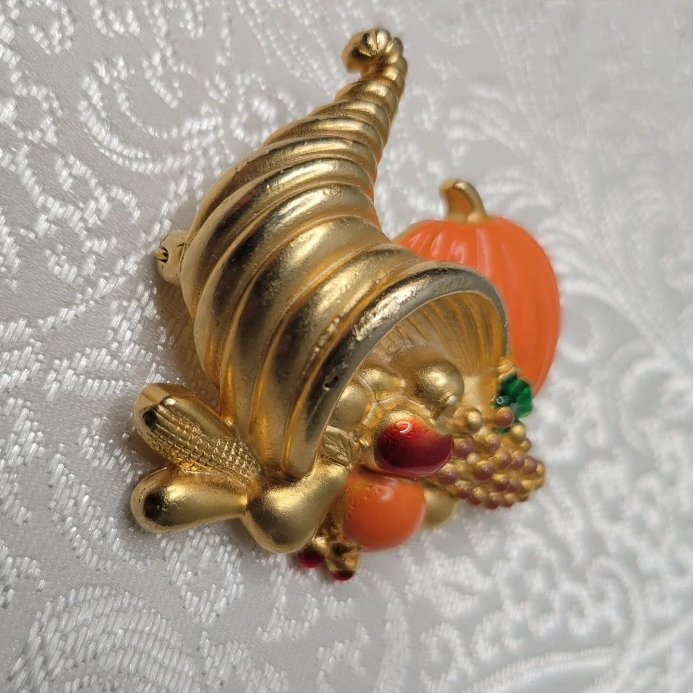VTG Gold‎ Tone Cornucopia Brooch Danecraft Festive Fall Harvest Thanksgiving - Picture 2 of 8